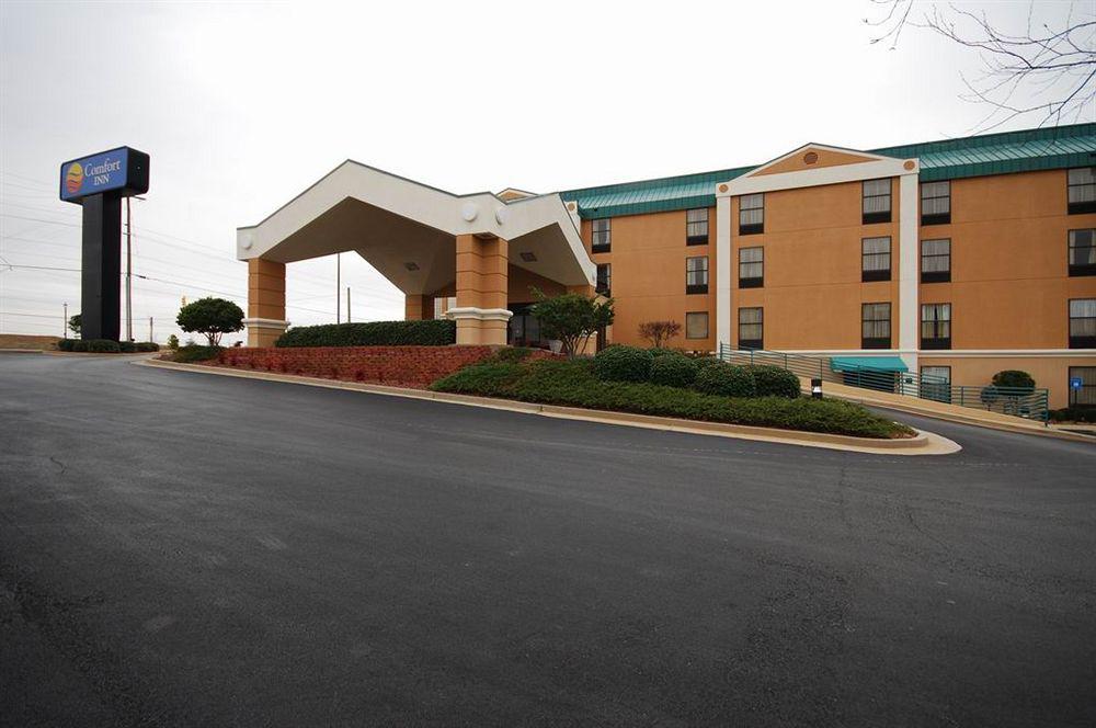 Red Roof Inn & Suites Newnan Exterior photo