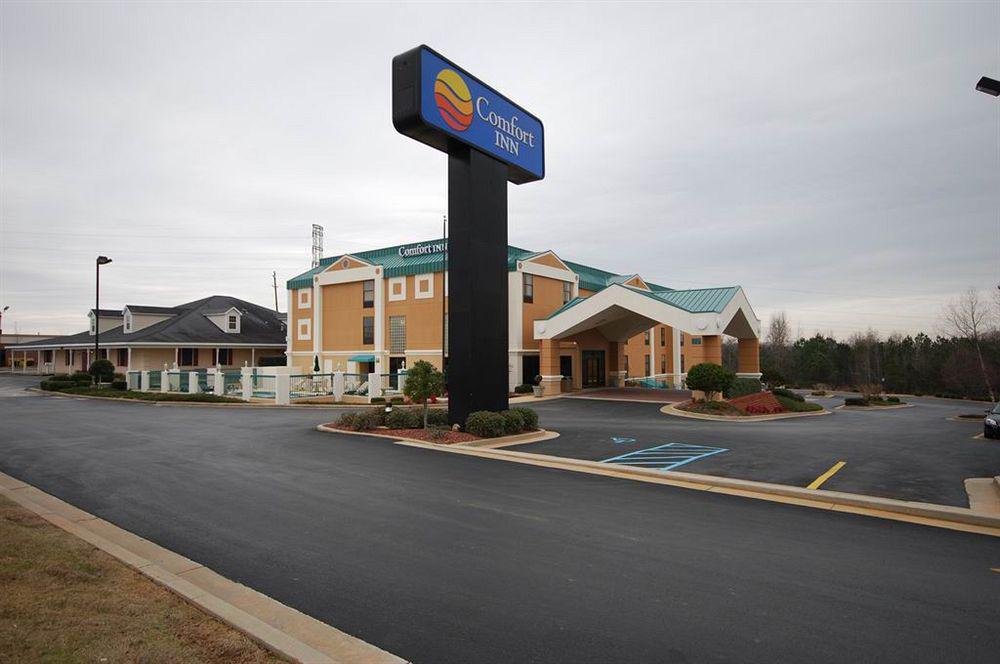 Red Roof Inn & Suites Newnan Exterior photo