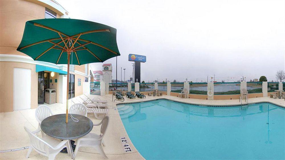 Red Roof Inn & Suites Newnan Exterior photo